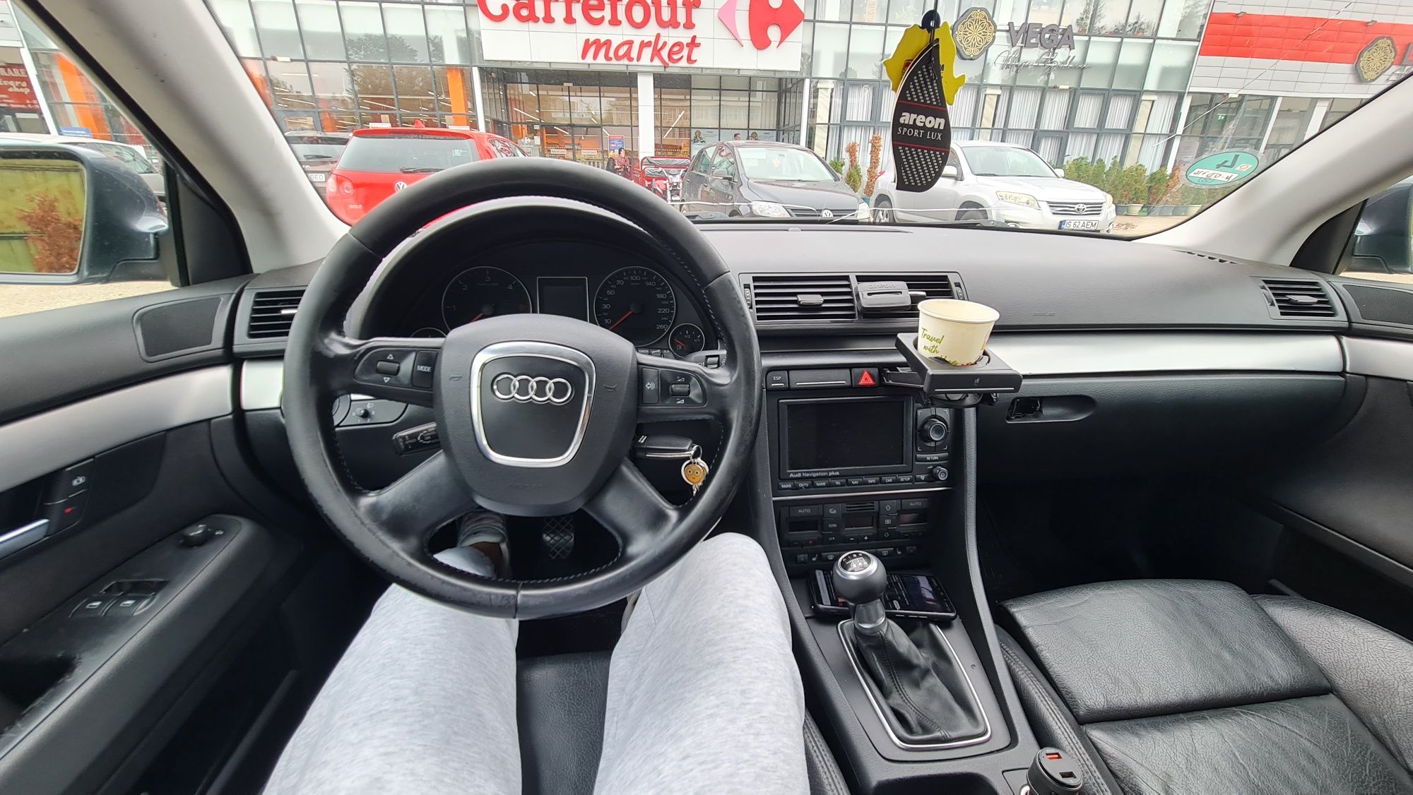 Vând Audi A4 b7 1.9 tdi