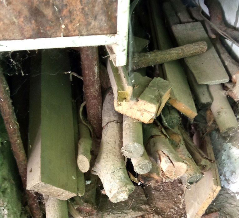 Срочно продам дрова из стволов, досок и  реек