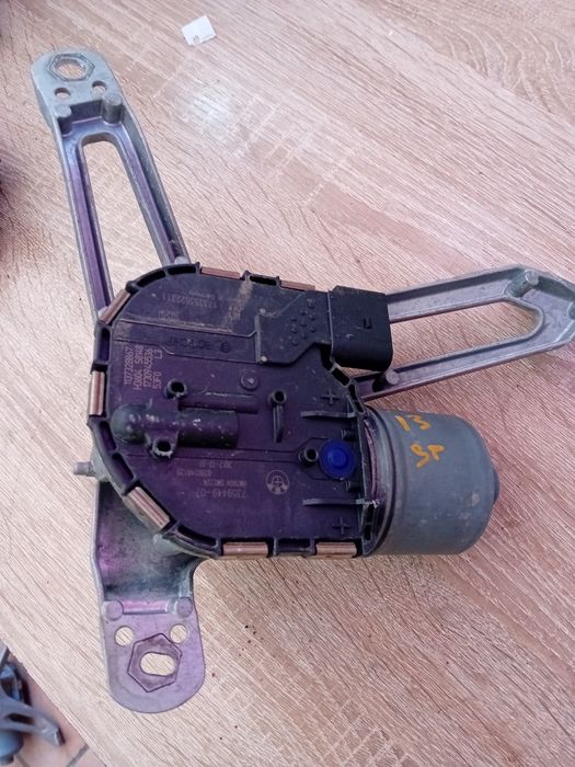 Motoraș ștergător BMW I3 an 2020 electric