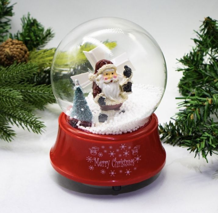 Музыкальный снежный шар