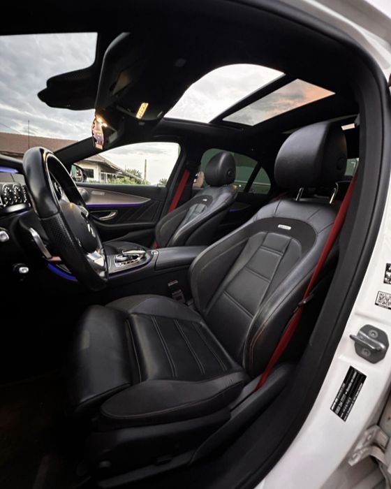 Mercedes Benz E 43 AMG . 401