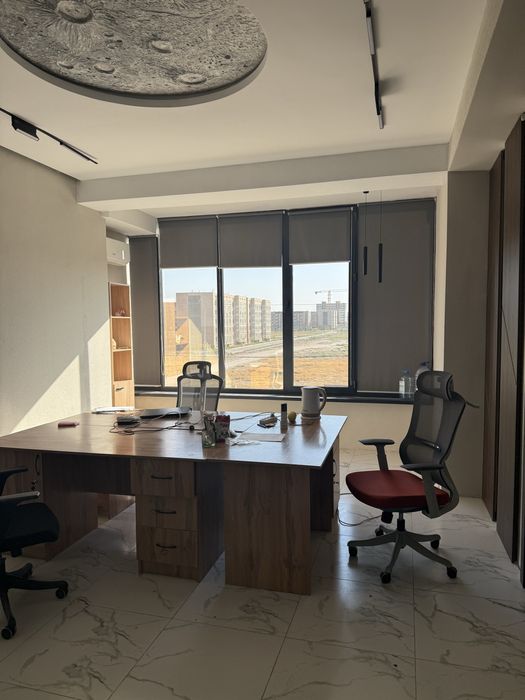 Сдается в аренду второй этаж и цокольный этаж