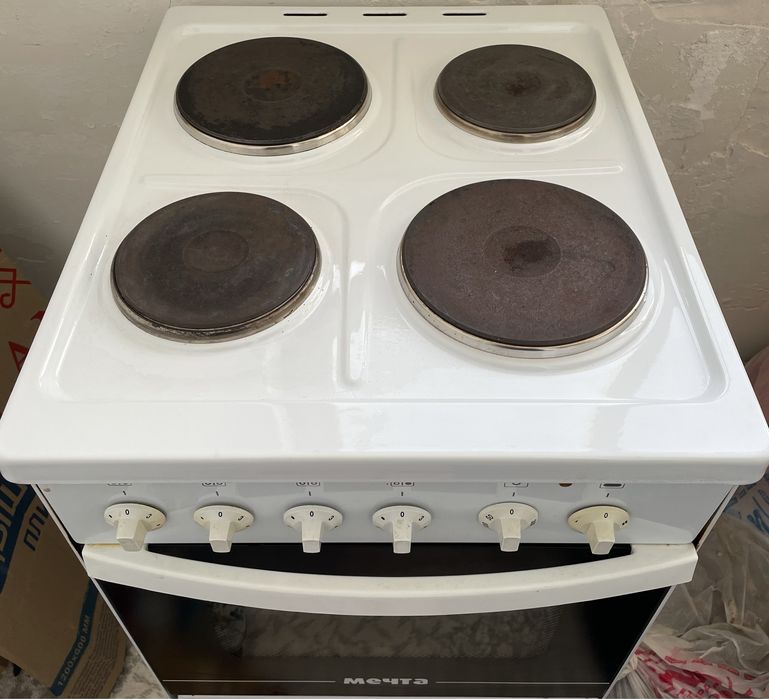 Плита мощная доставка через такси состояние идеал все работает