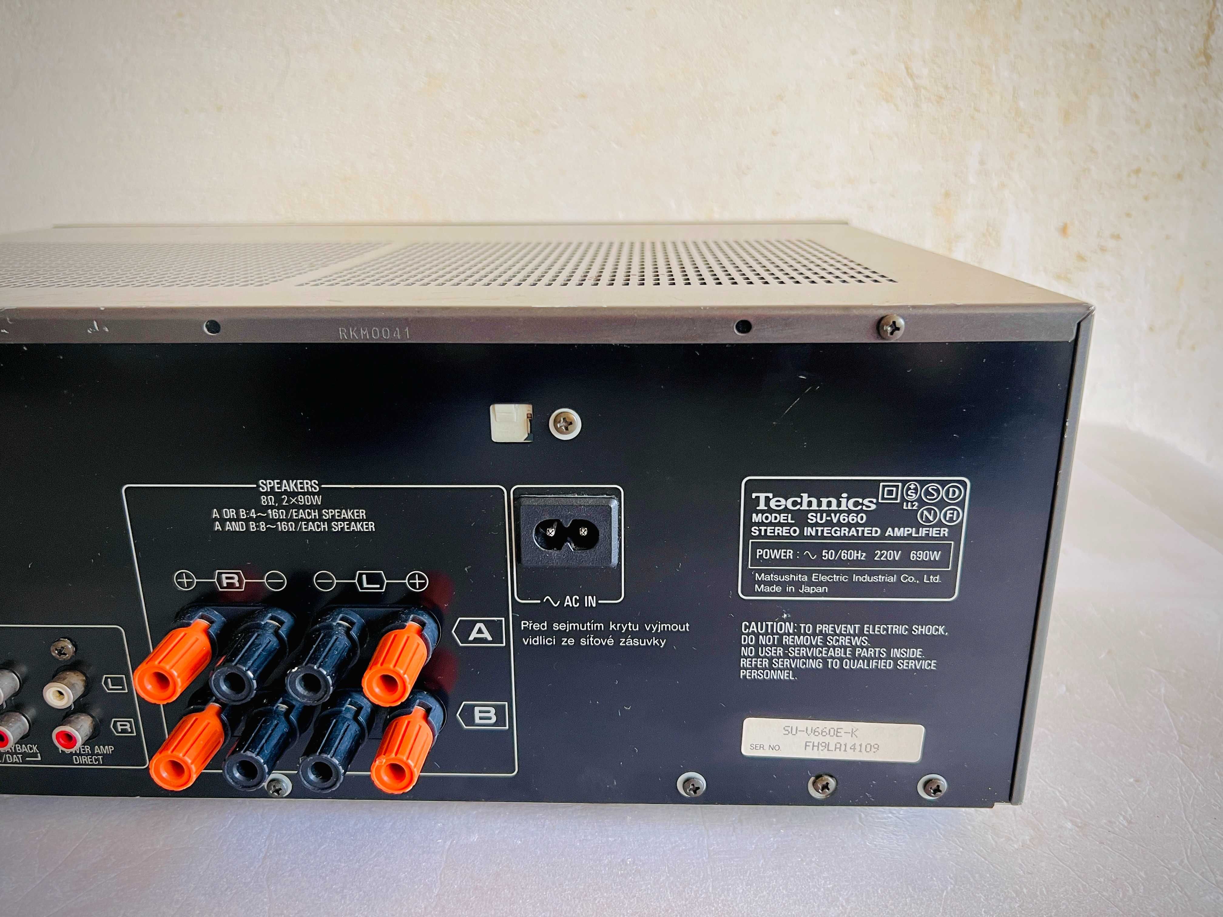 Усилвател Technics SU-V660