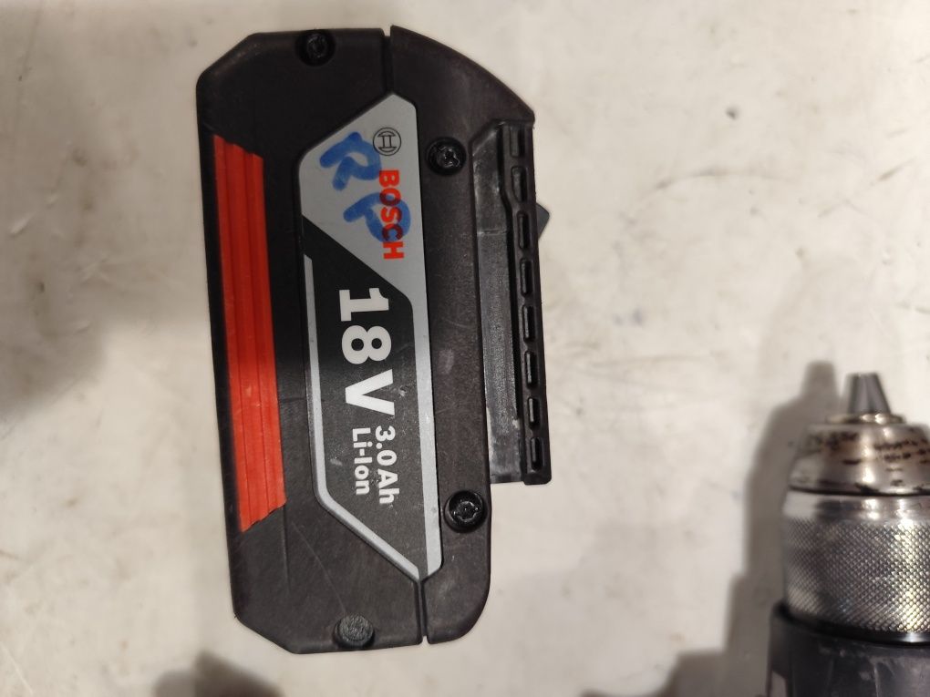 Безчетков акумулаторен винтоверт Бош Bosch GSR 18 V-EC + 3Ah AMP/Share