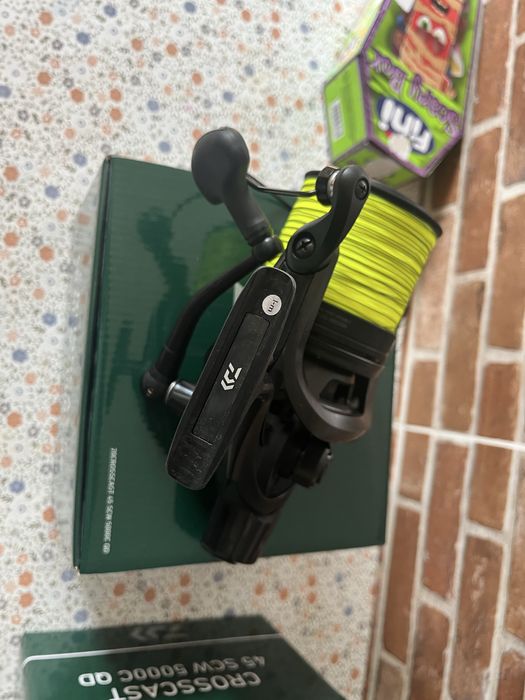 Mulinete Daiwa Crosscast