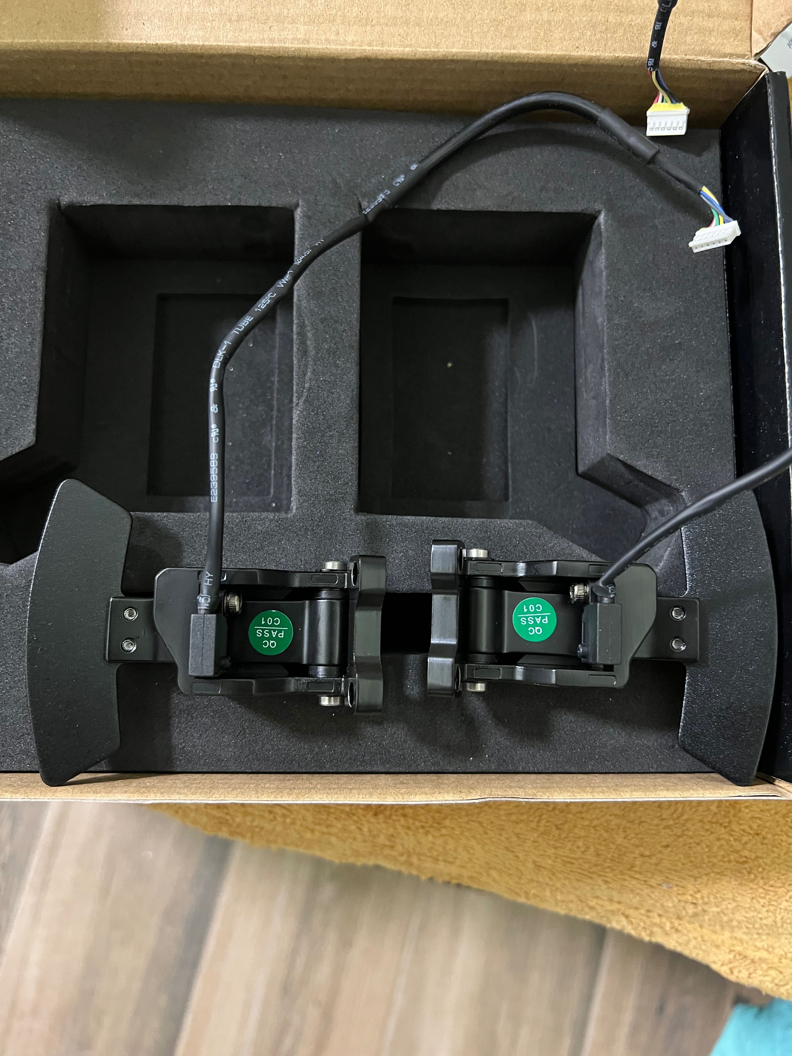 Оригинални шифтъри за волан Fanatec