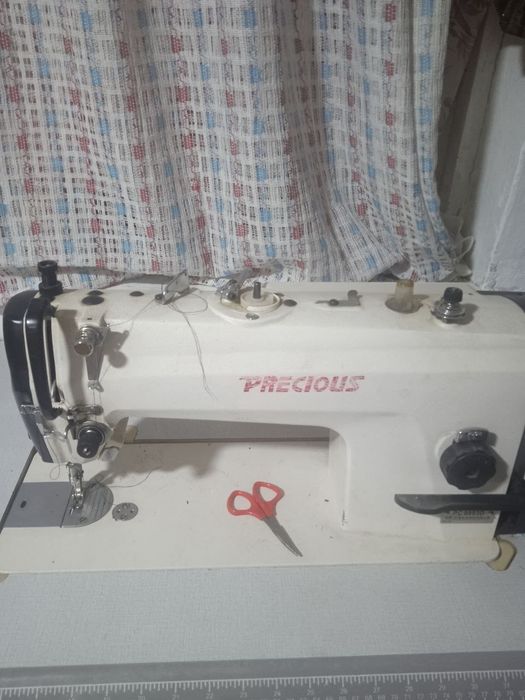 Машинкалар сотилади оладиганлар соат 8:00 _ 20:00 гача тел килинглар