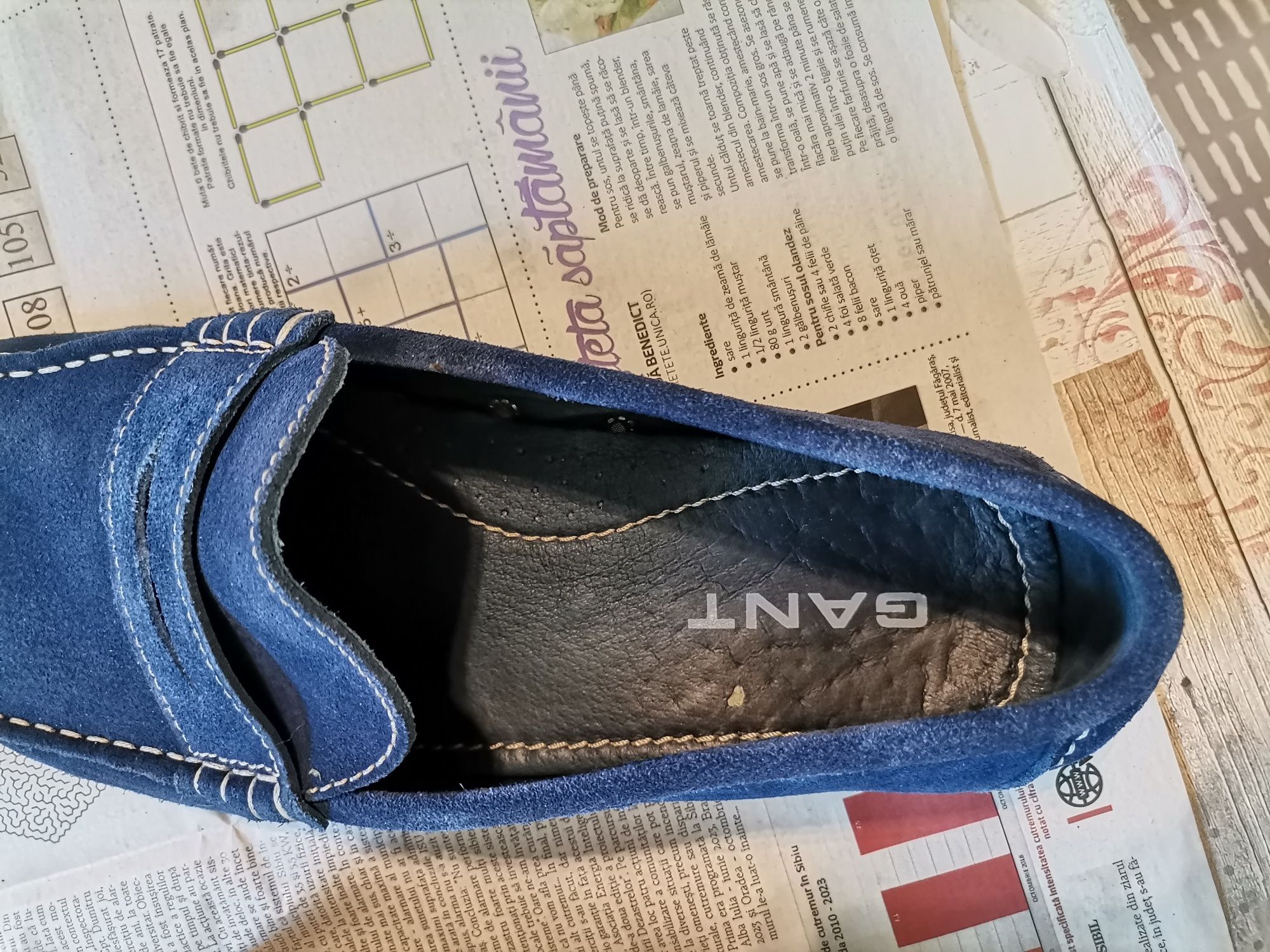 Culoare Blue lava, mărimea 43, impecabili, marca Gant