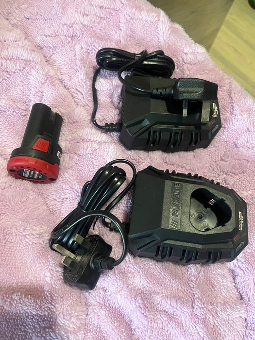 Зарядни устройства ПАРКСАЙД