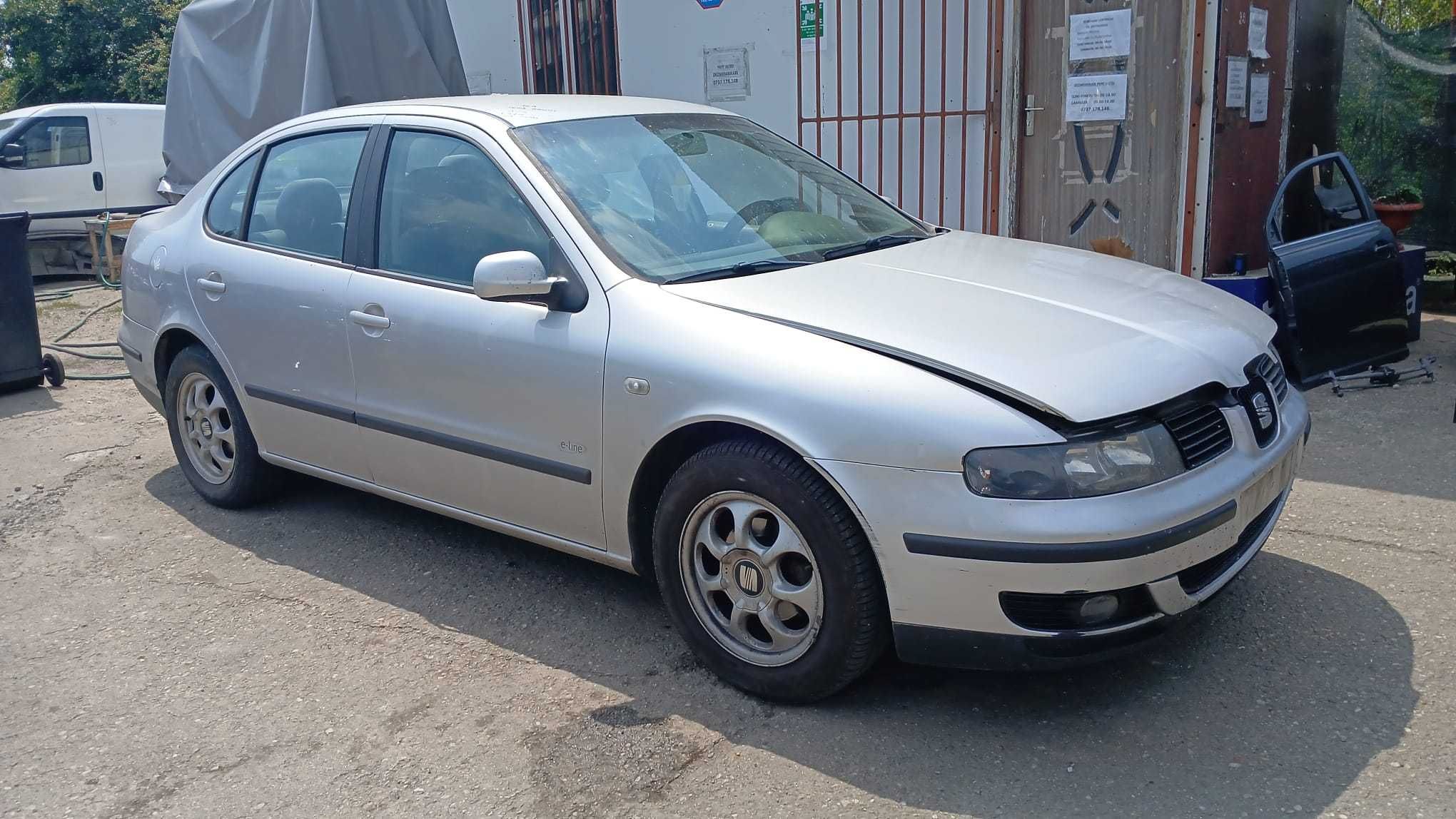 Dezmembrez Seat Toledo 1.6 Benzina Din 2004 - AZD