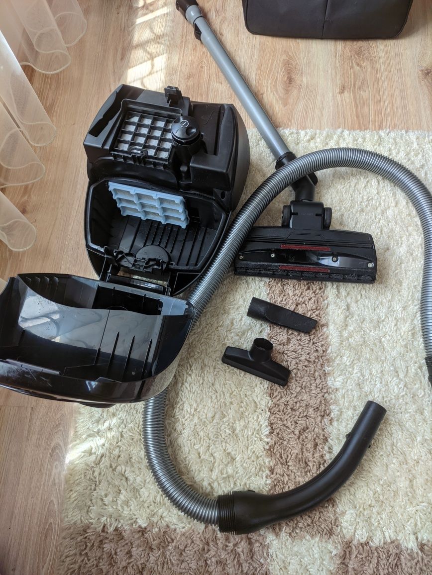 Прахосмукачка  SIMENS Synchropower 2400w