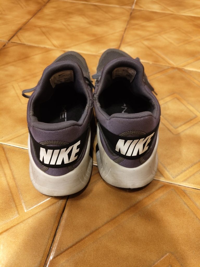 Nike free metcon 4