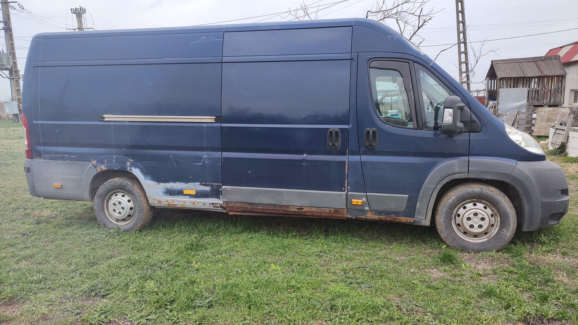 Vând Peugeot Boxer