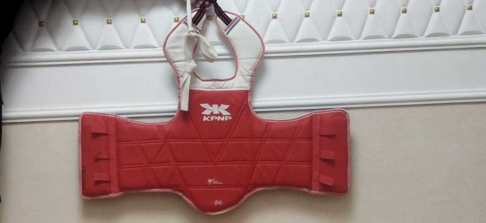 Нагрудник детский карате защита