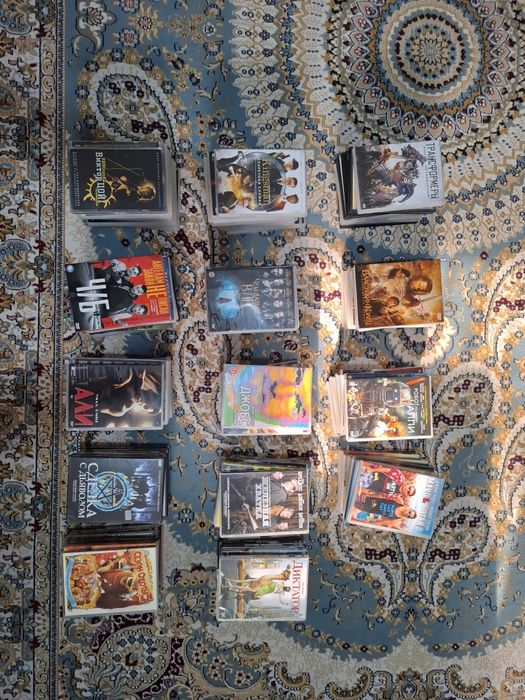 DVD диски 140 штук