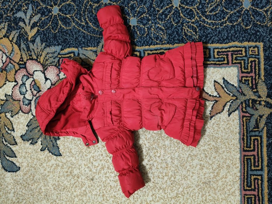 Детские куртки и комбинезоны