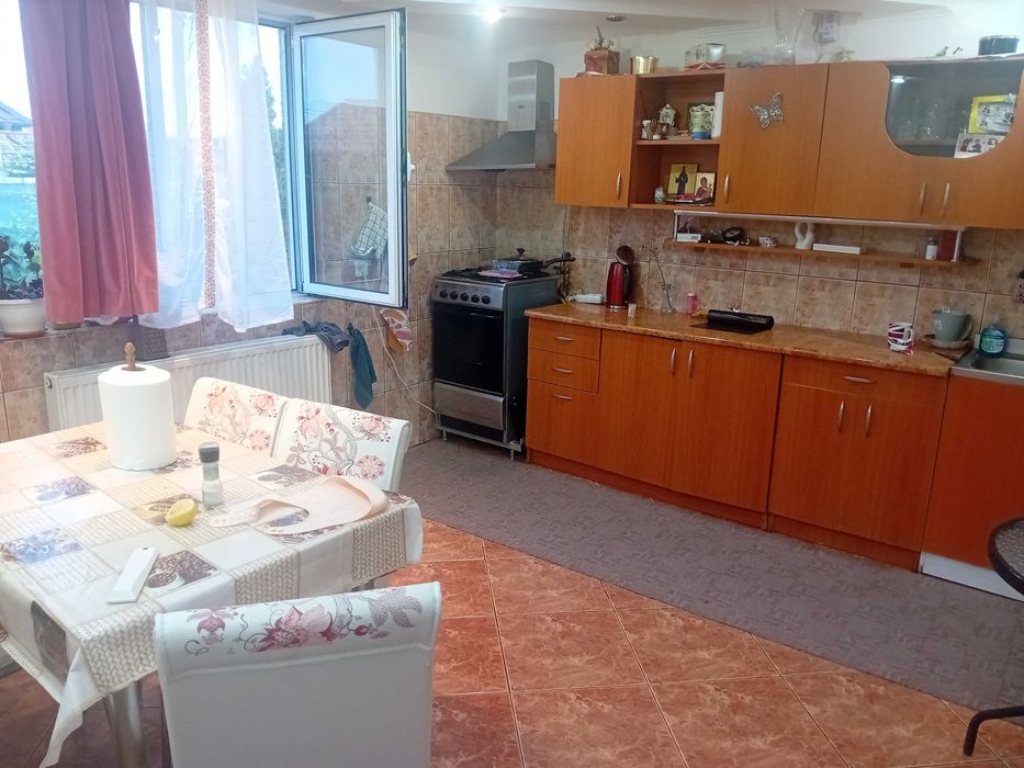 Vand casa baicoi