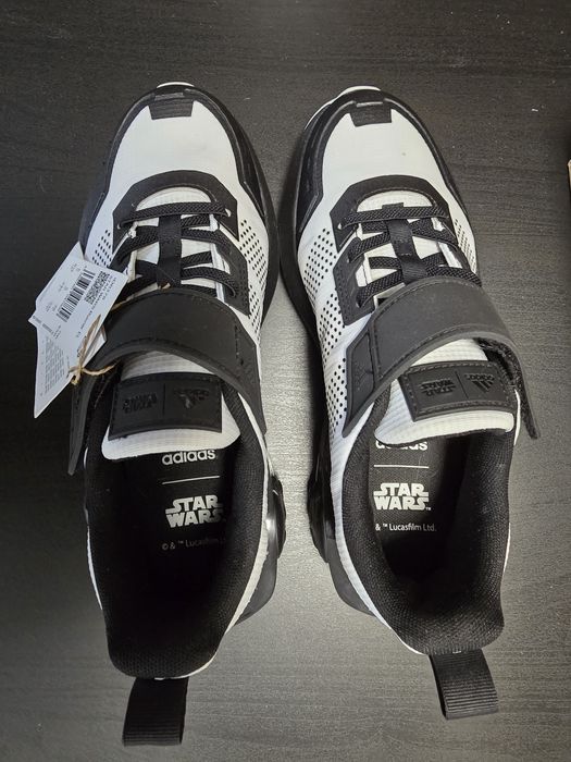 Нови детски маратонки ADIDAS STAR WARS  Runner EL