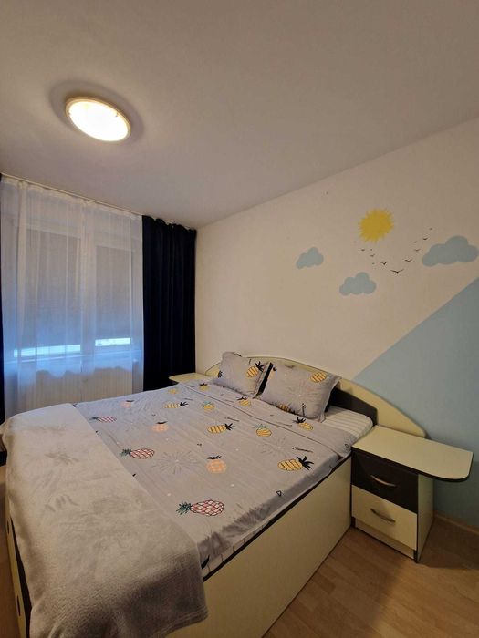 DRISTOR(METROU)-stradal, 3 cam, dec, 2 balc, 6/10, mobilat, 160000euro