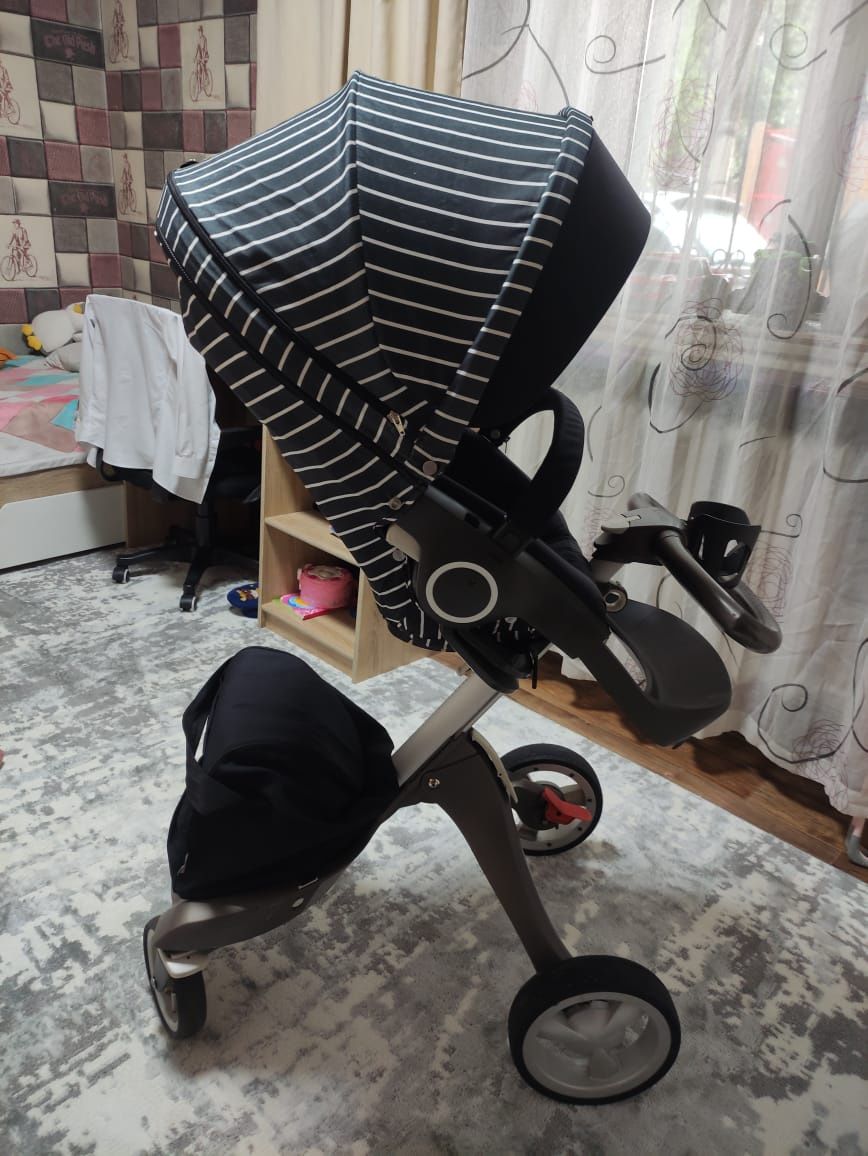 Коляска Stokke 2в1

Уникальный дизайн. Удобная для вас и ва