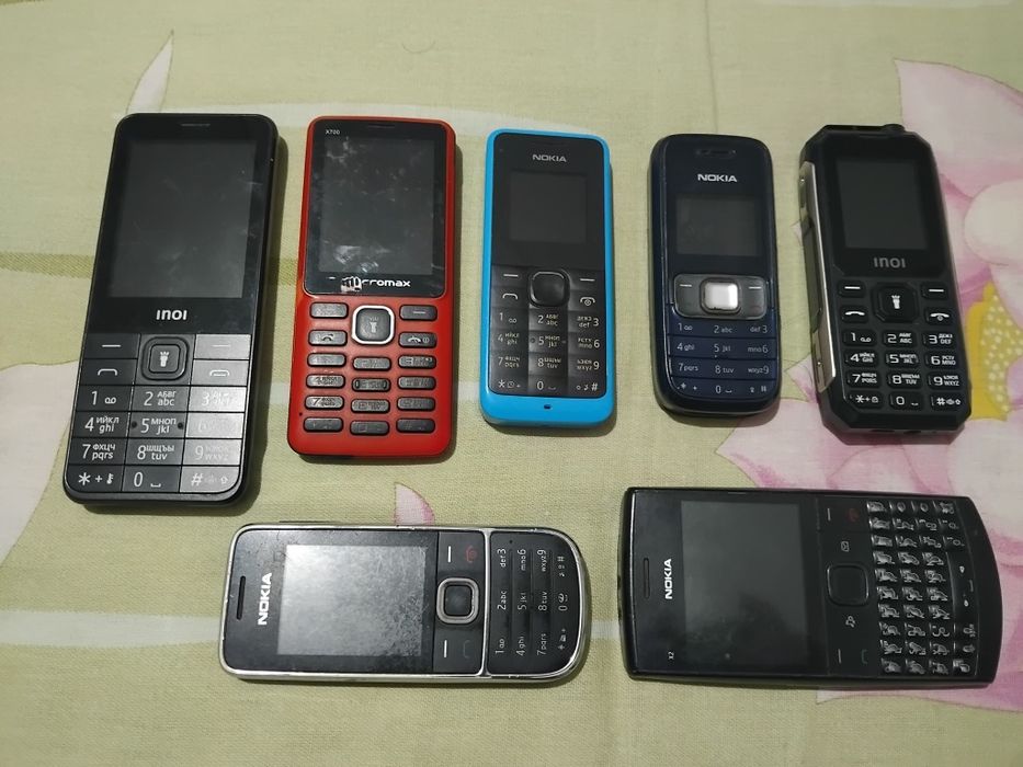 Продам Сотовые без батарей по 2000тг. Район Бурова.