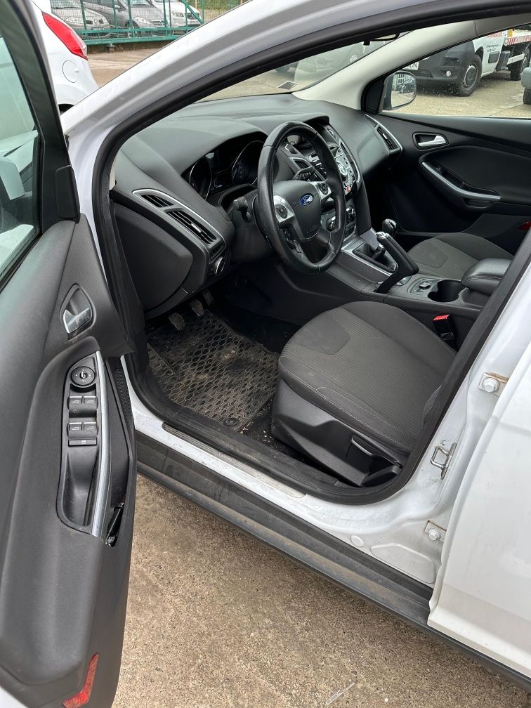 Dezmembram Ford Focus 3 2011 1.6tdci T1DB Euro 5 Manual