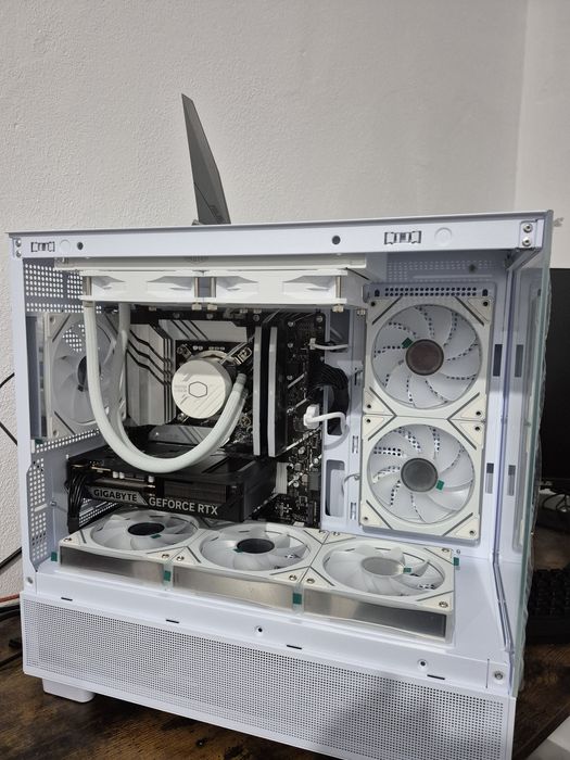 PC Gaming Nou – i5 14600K  RTX 5060 WINDFORCE  32GB DDR5 RGB  SSD 1TB