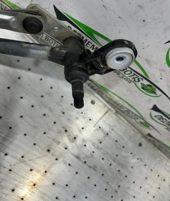 Ansamblu stergatoare parbriz volan pe stanga Dacia Sandero Stepway ge