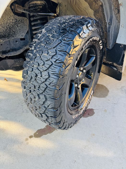 Гуми за джип Bf Goodricn all terrain 265/65/17