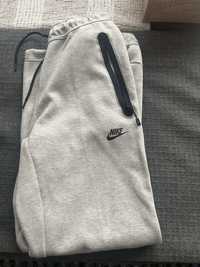 Nike tech grey size L new