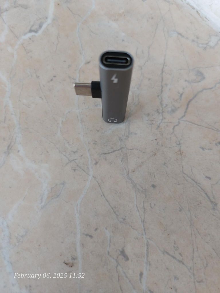Адаптер Тype C към 3.5 mm. Аудио адаптер