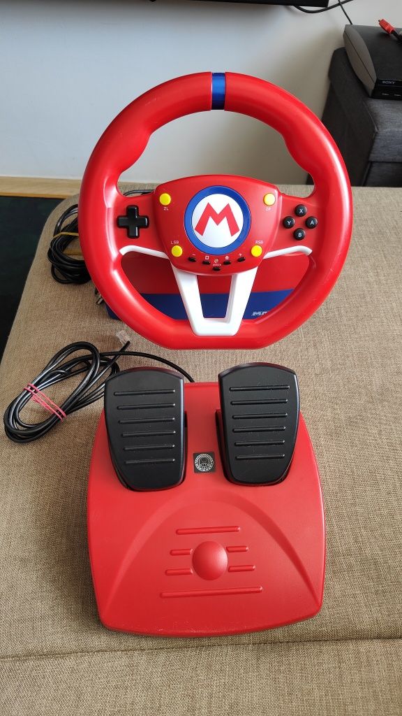 Volan gaming HORI Mario Kart Racing Wheel Pro Mini Nintendo Switch