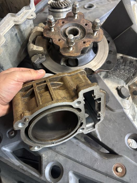 Dezmembrez CfMoto 450