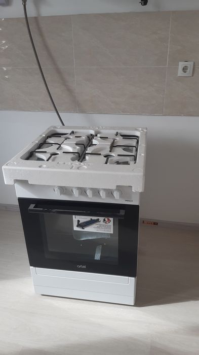 Продаётся новостройка квартира, 200 метров до метро "Дустлик"