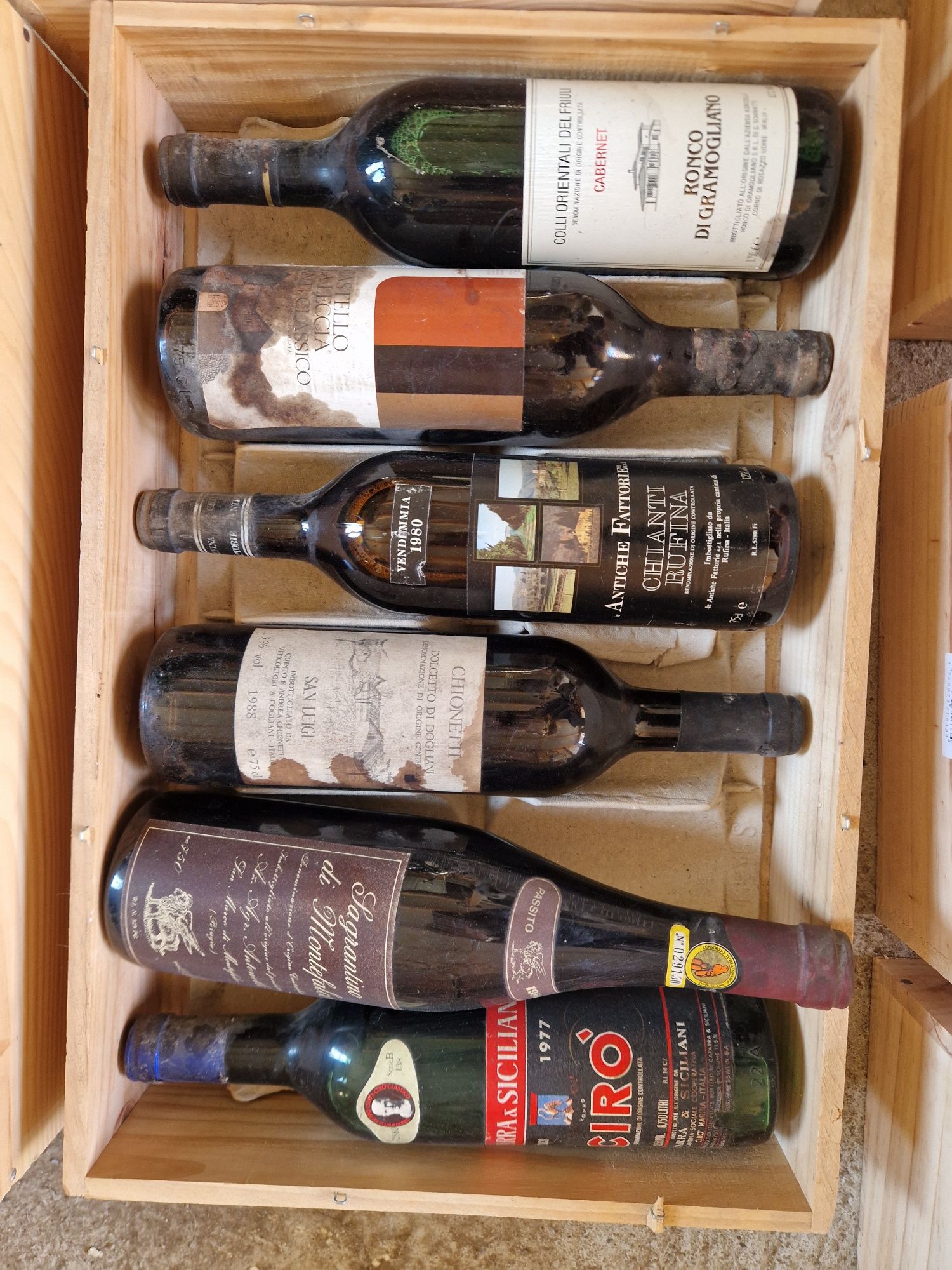 Vand vinuri vintage anii-1880-1993