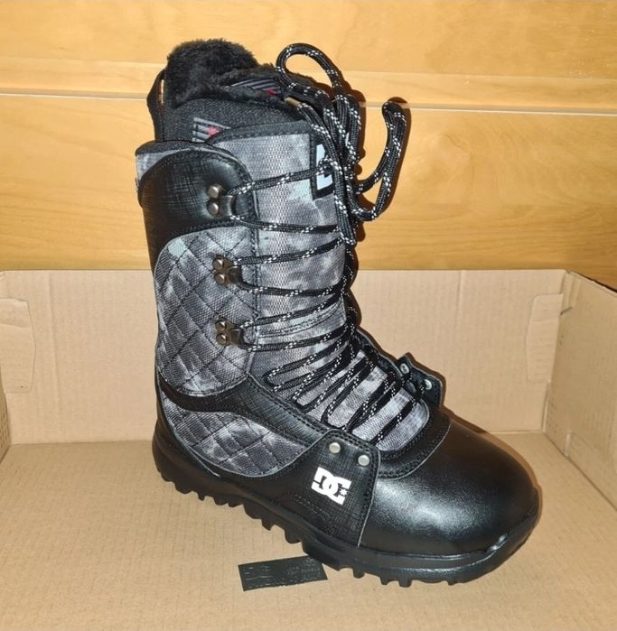 DC Shoes Karma Lace up Snowboard Boots Women Girl Femei 39