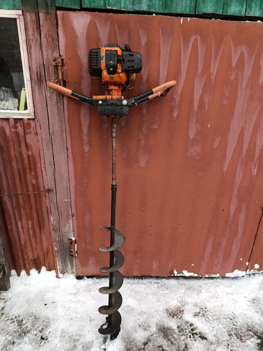 Продам Бензобур в хорошем состоянии