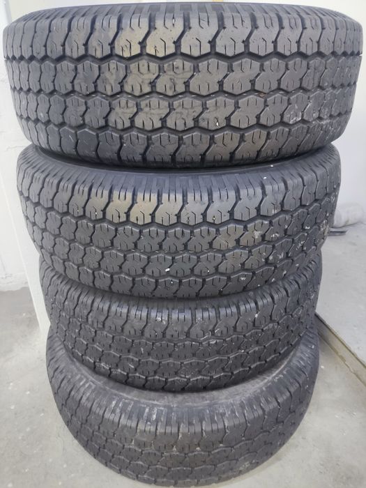 Продам шины без порезов