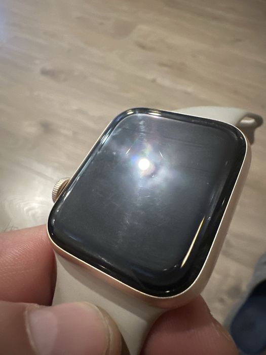 Продавам Apple Woch SE за части