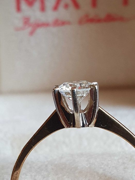Inel de logodna solitaire cu diamant natural 0,6ct VS