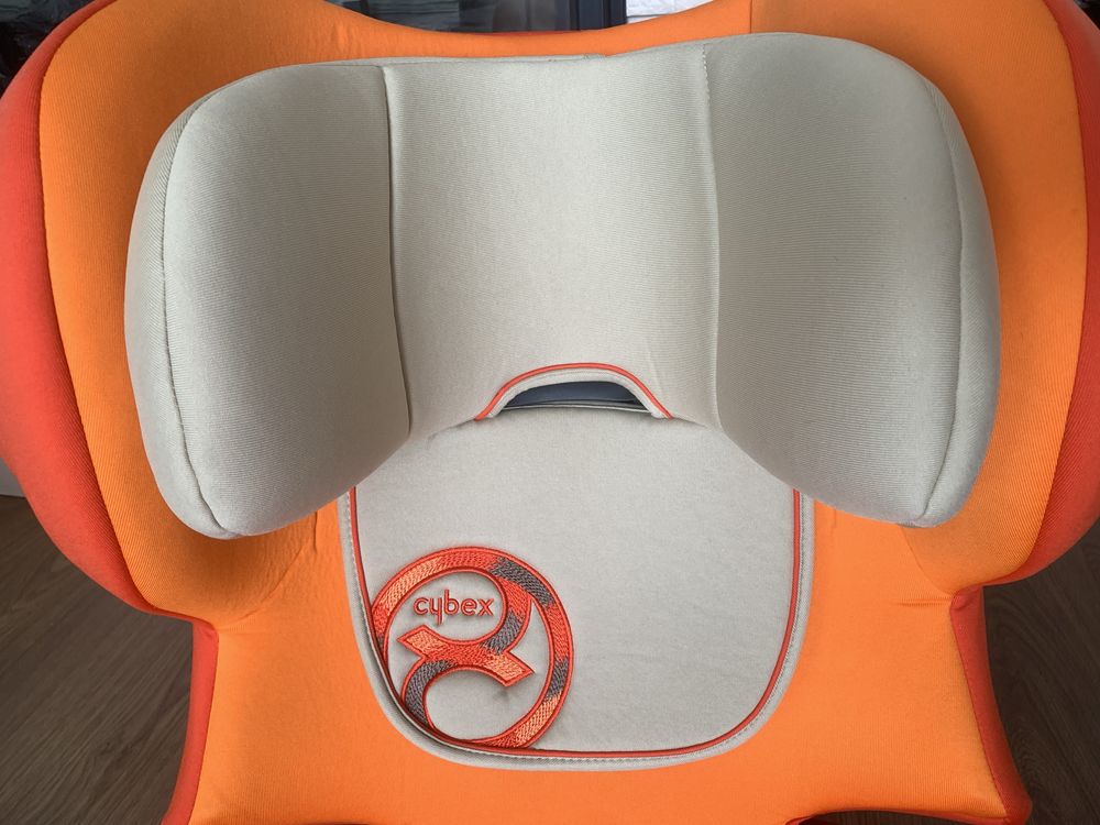 Автокресло Cybex Juno 2-Fix от 9 месяцев до 4 лет