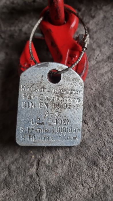 Vând lanțuri ancorare de 6 metri