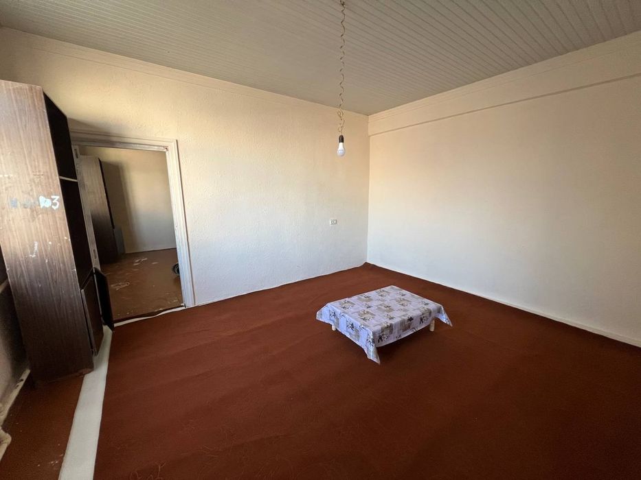 Hovli ijaraga beriladi. Hamma sharoiti bor.