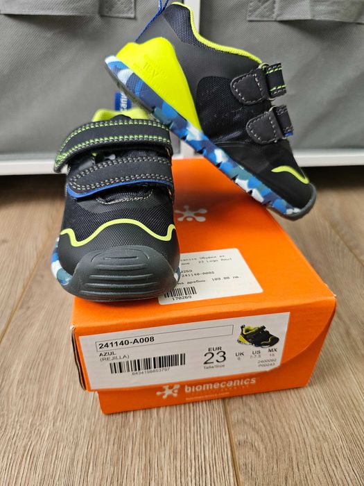 Бебешки обувки за прохождане Biomecanics, р-р 23