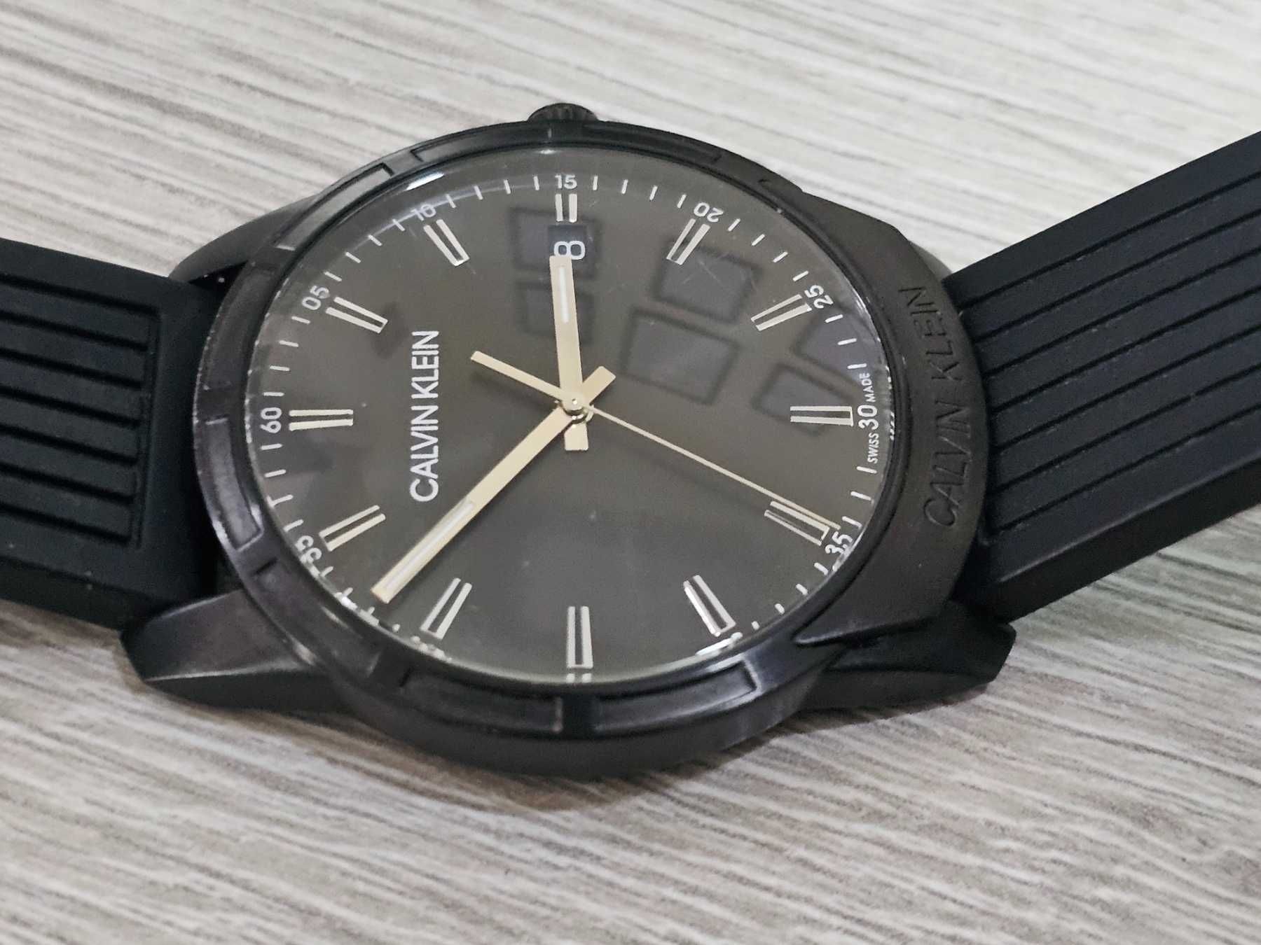 Часовник Calvin Klein "Evidence" K8R114