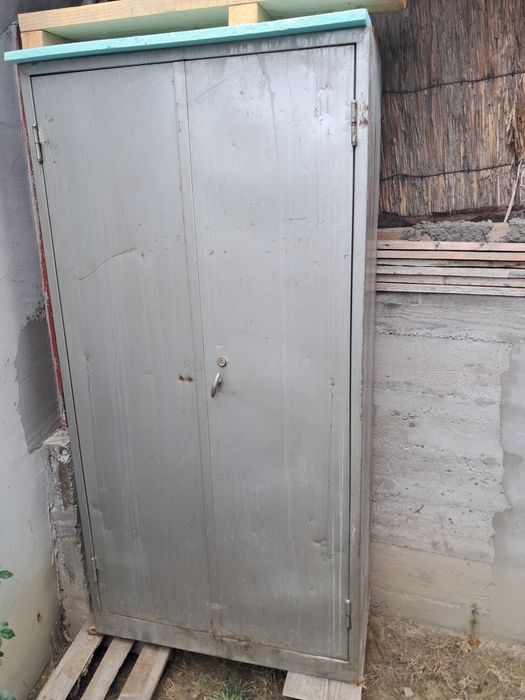 Dulap metalic fiser