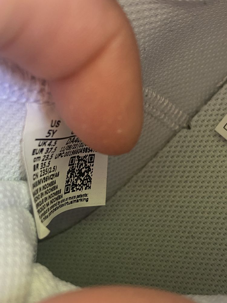Кецове Nike 37,5 Чисто нови