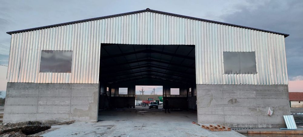 Vand hala metalica 8x23x4 cu panouri sandwich