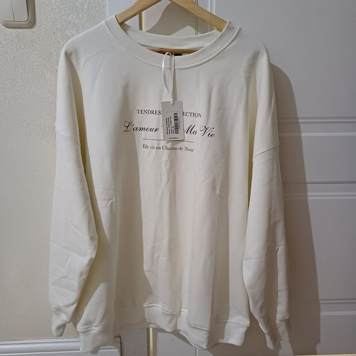 Продам свитшот джемпер